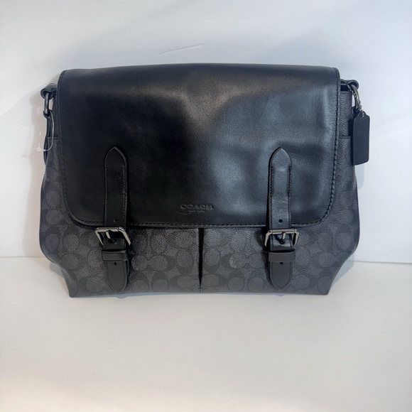 Metropolitan Soft Messenger crossbody In Signature Canvas - Picture 4 of 7